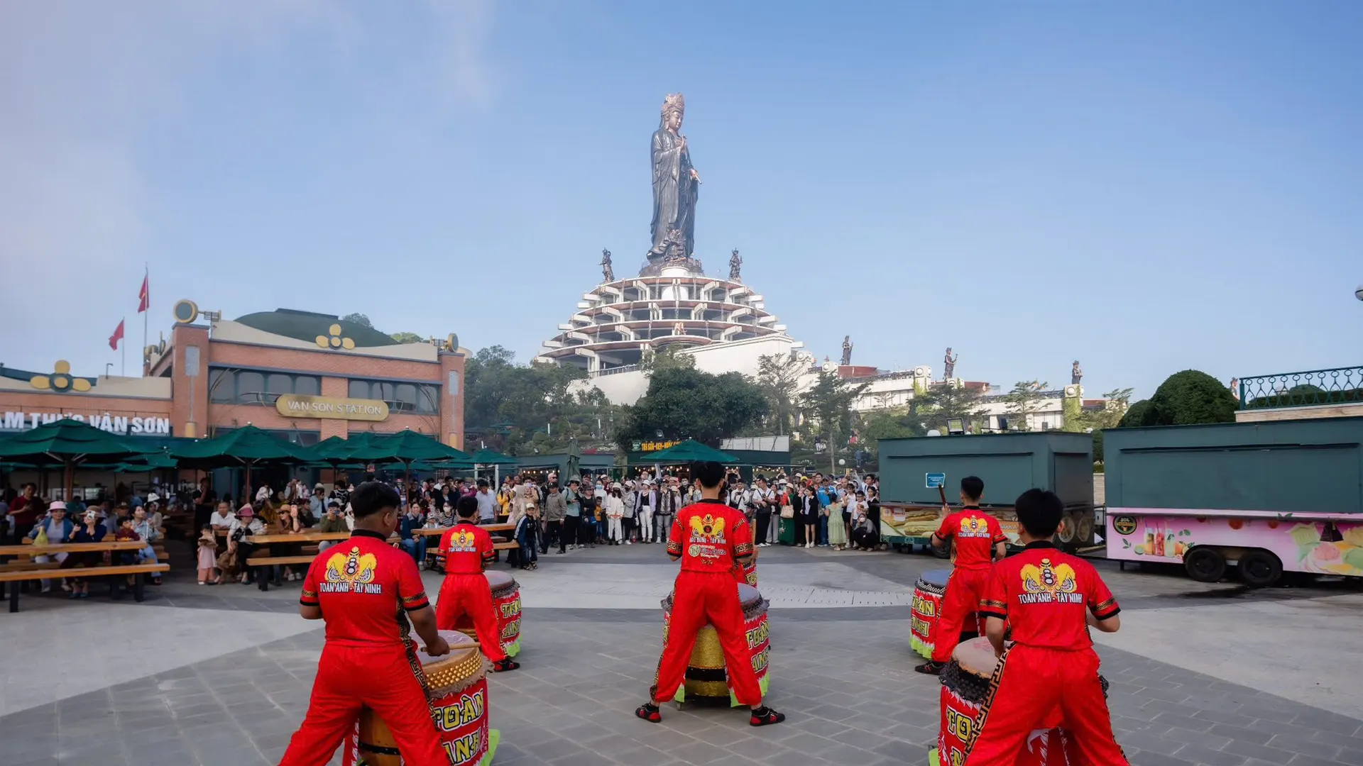 Trung thu trên núi Bà Đen có gì vui? Lịch trình chi tiết 2026