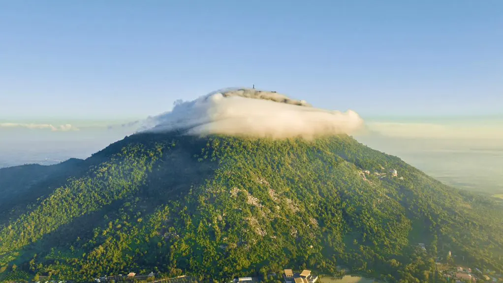 Tôn tượng Đức Phật Câu Na Hàm Mâu Ni